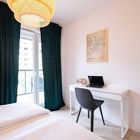 Apartamenty Niedaleko Dworca Od Wroclawapartament-Pl Екстериор снимка