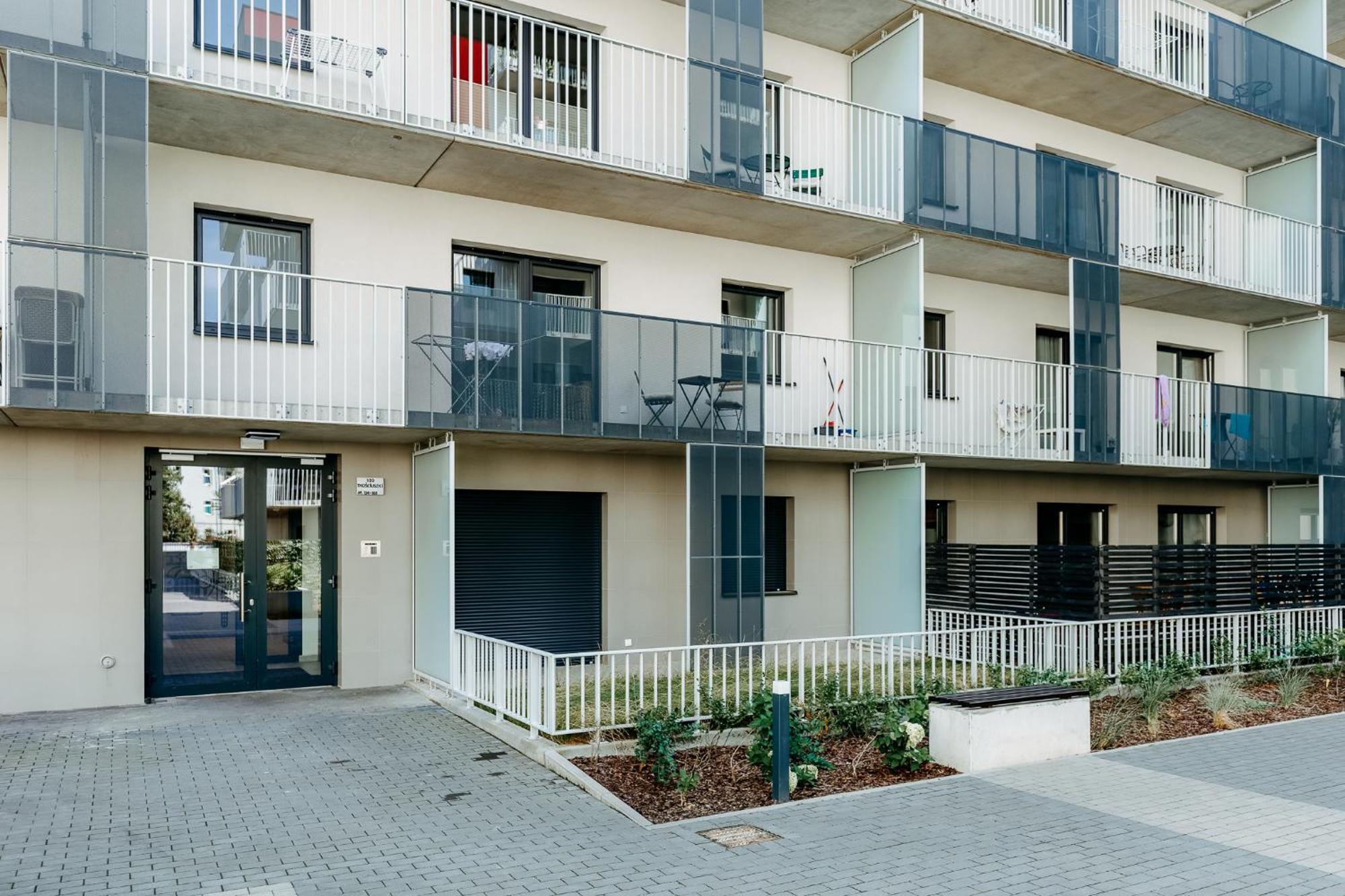 Apartamenty Niedaleko Dworca Od Wroclawapartament-Pl Екстериор снимка