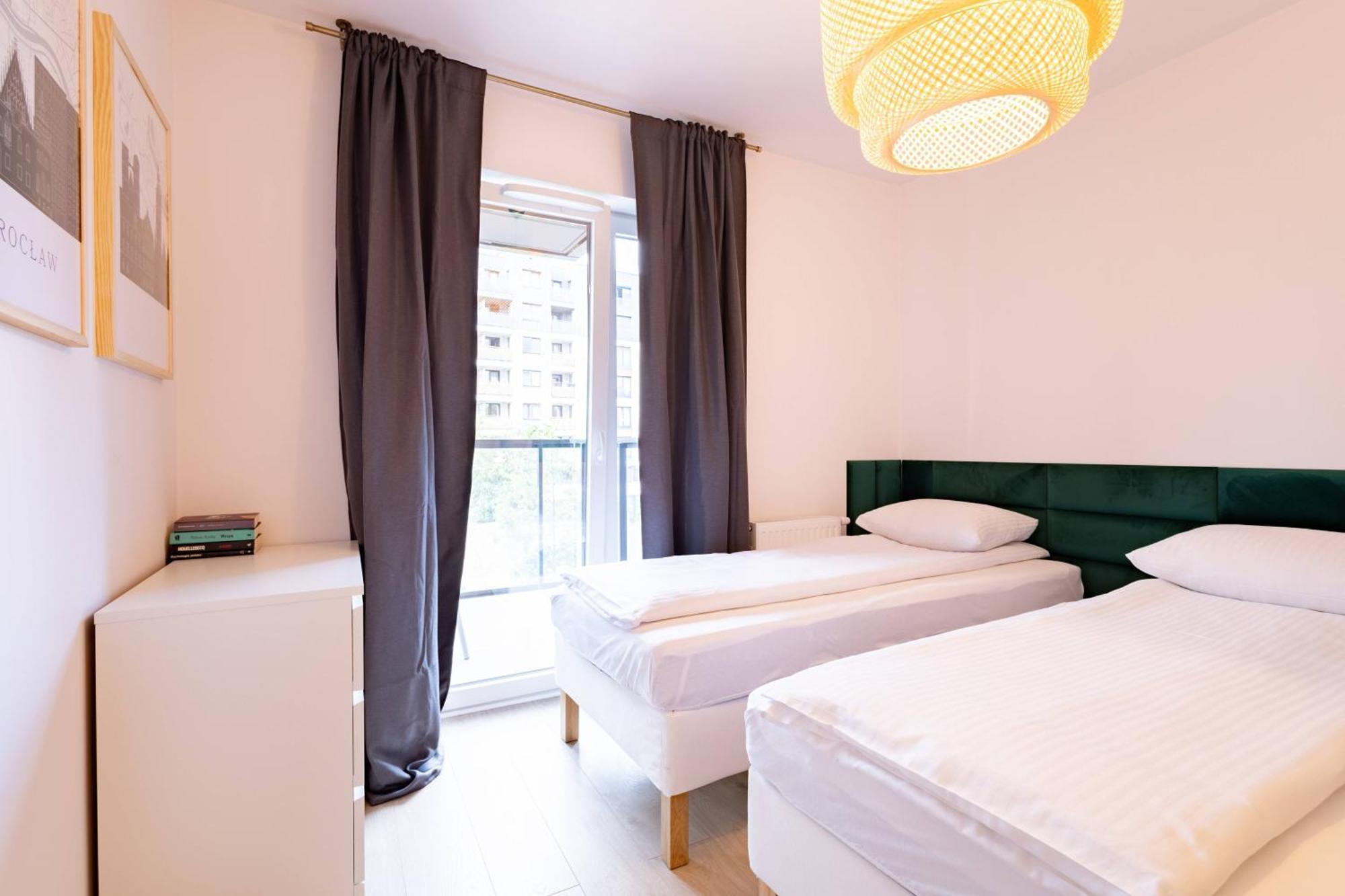 Apartamenty Niedaleko Dworca Od Wroclawapartament-Pl Екстериор снимка