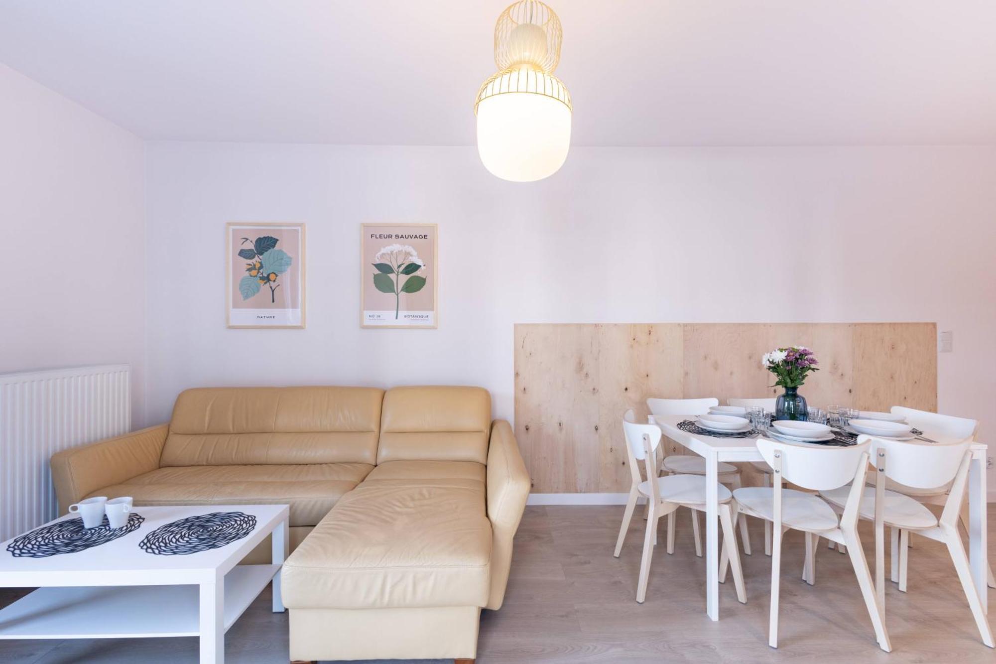 Apartamenty Niedaleko Dworca Od Wroclawapartament-Pl Екстериор снимка
