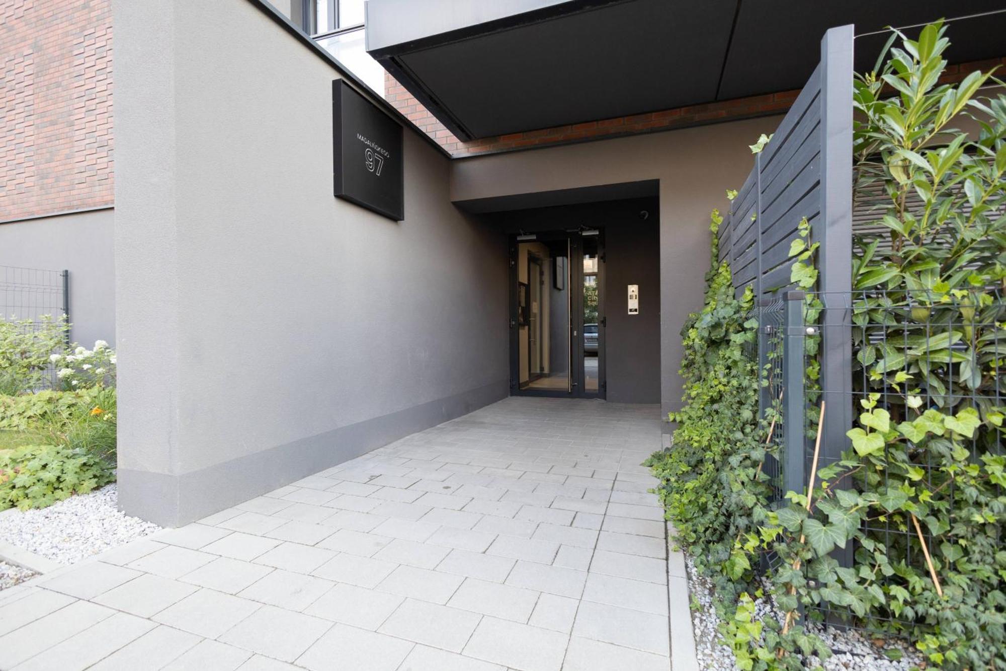 Apartamenty Niedaleko Dworca Od Wroclawapartament-Pl Екстериор снимка