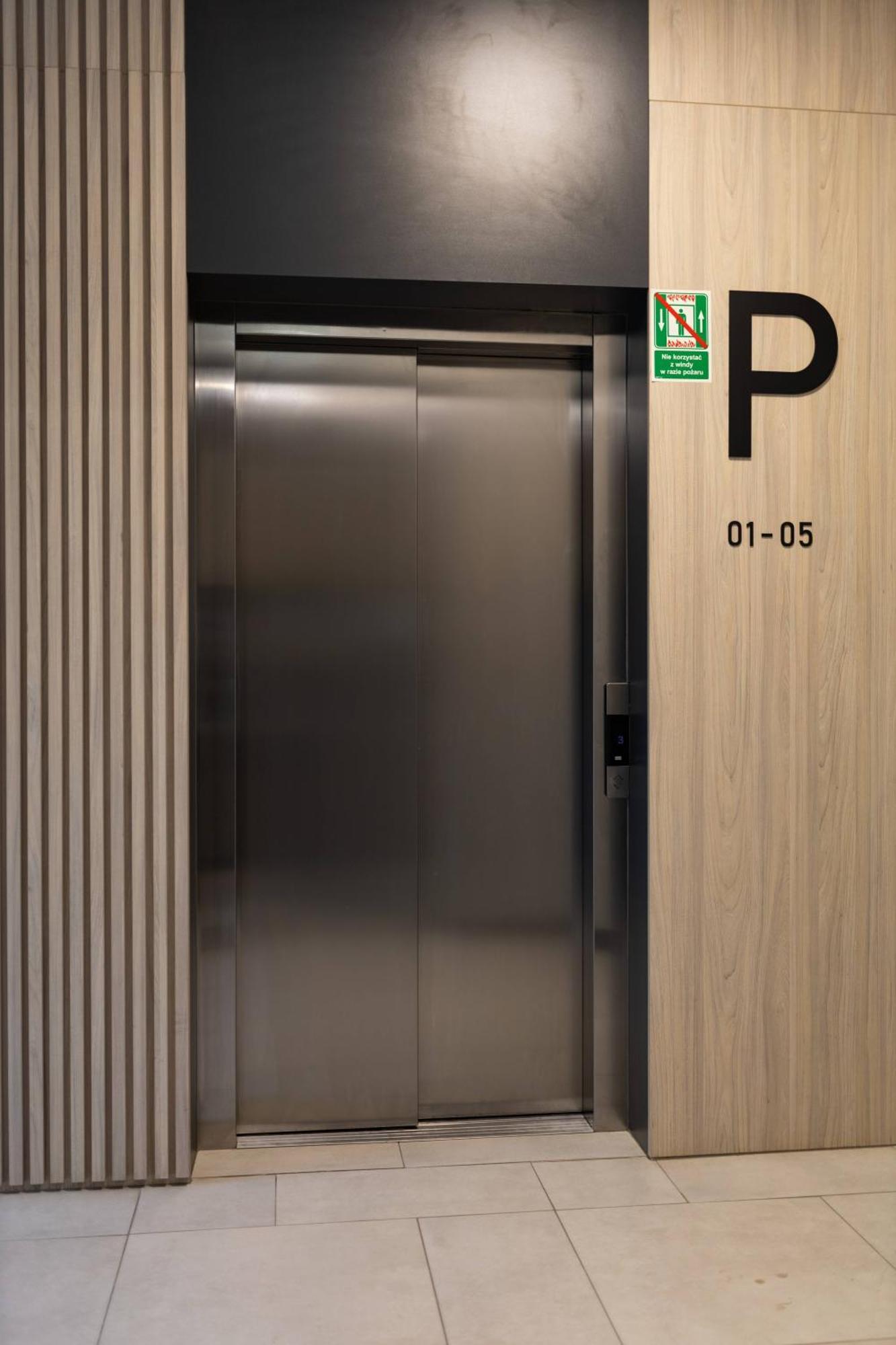 Apartamenty Niedaleko Dworca Od Wroclawapartament-Pl Екстериор снимка